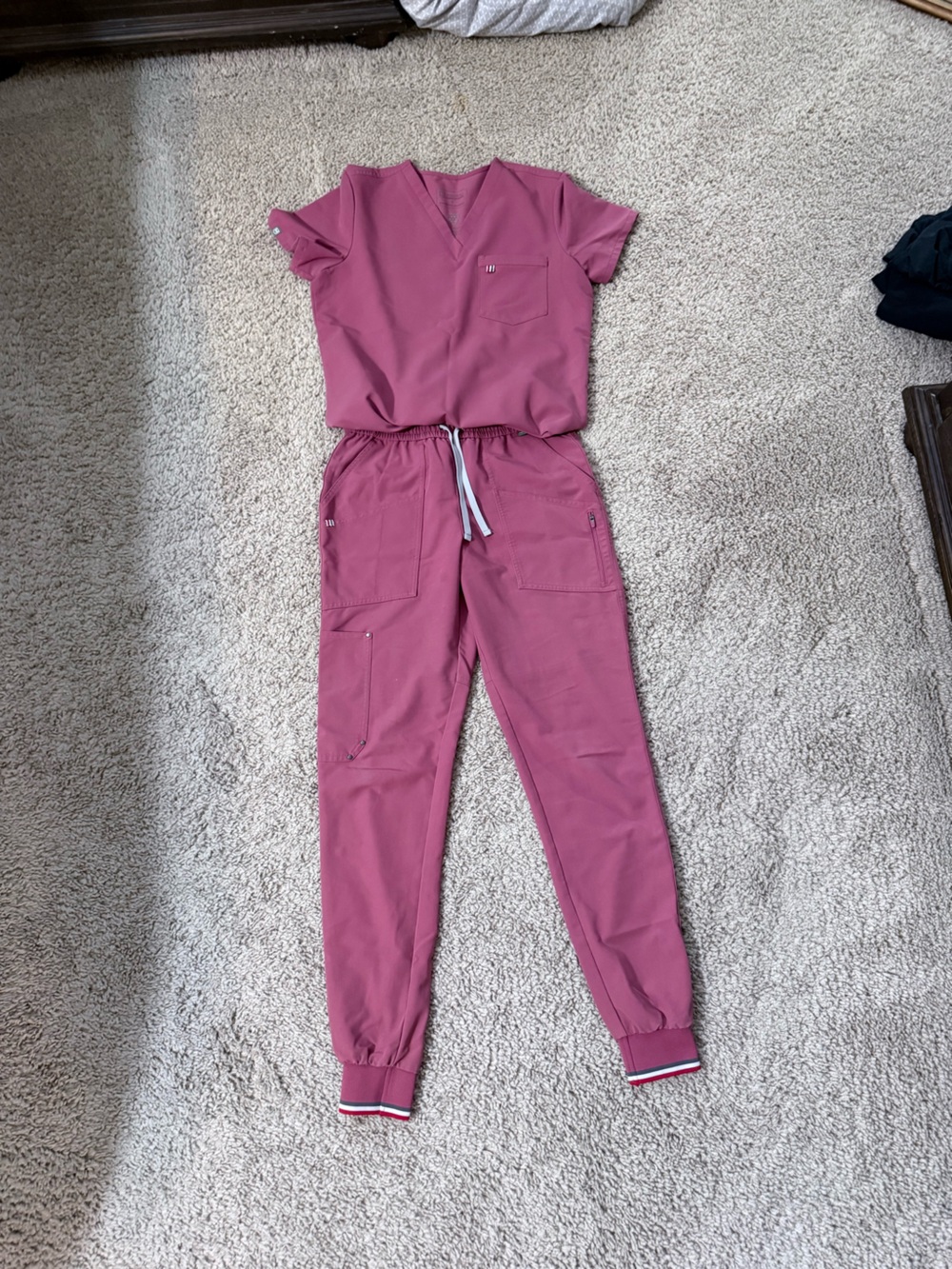 Women’s High-Rise Drawstring Scrub Pants and Top in Dusty Rose
